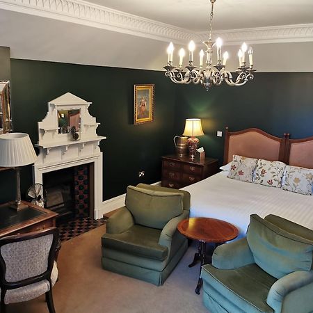 Waterford Castle Hotel & Golf Resort Ballinakill  Room photo